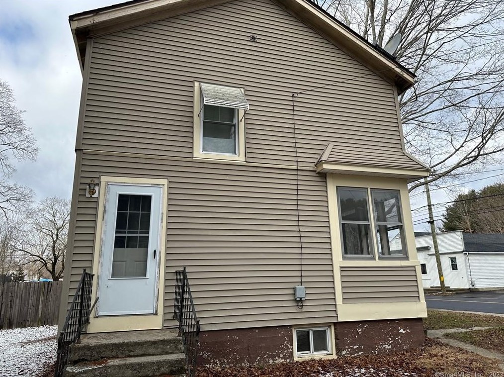 139 State Ave, Killingly, CT 06263