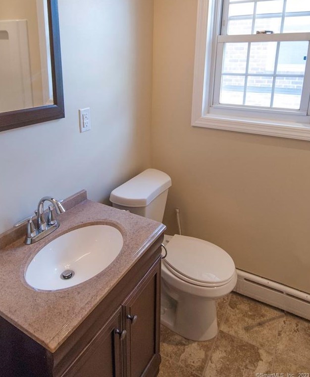 4 Lucy St #2, Greenwich, CT 06831