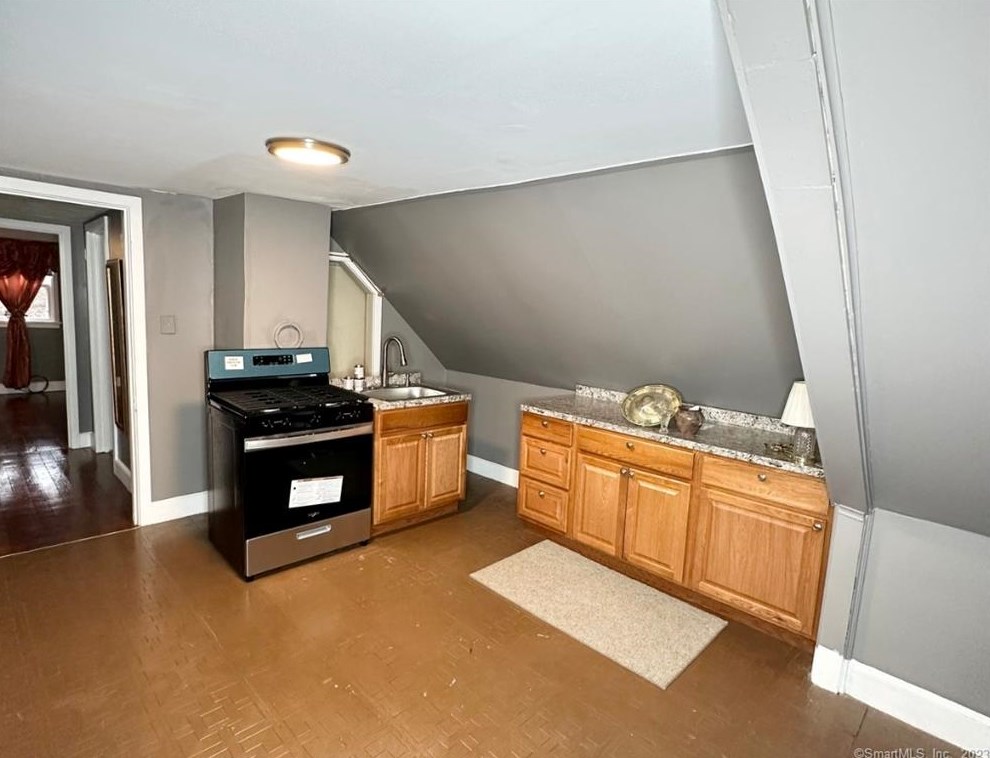 248 Pitt St #2, Bridgeport, CT 06606