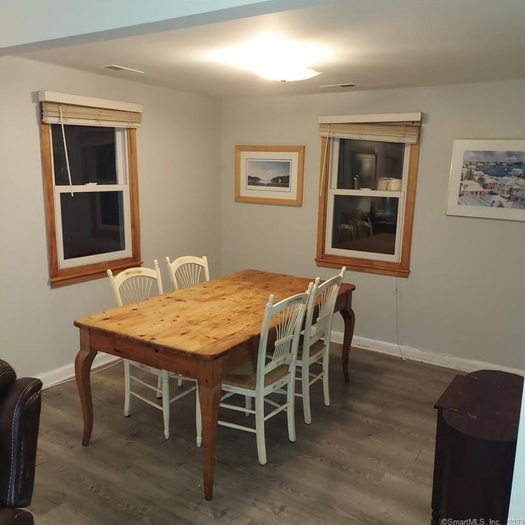 77 Jarvis Ct, Fairfield, CT 06824-6628