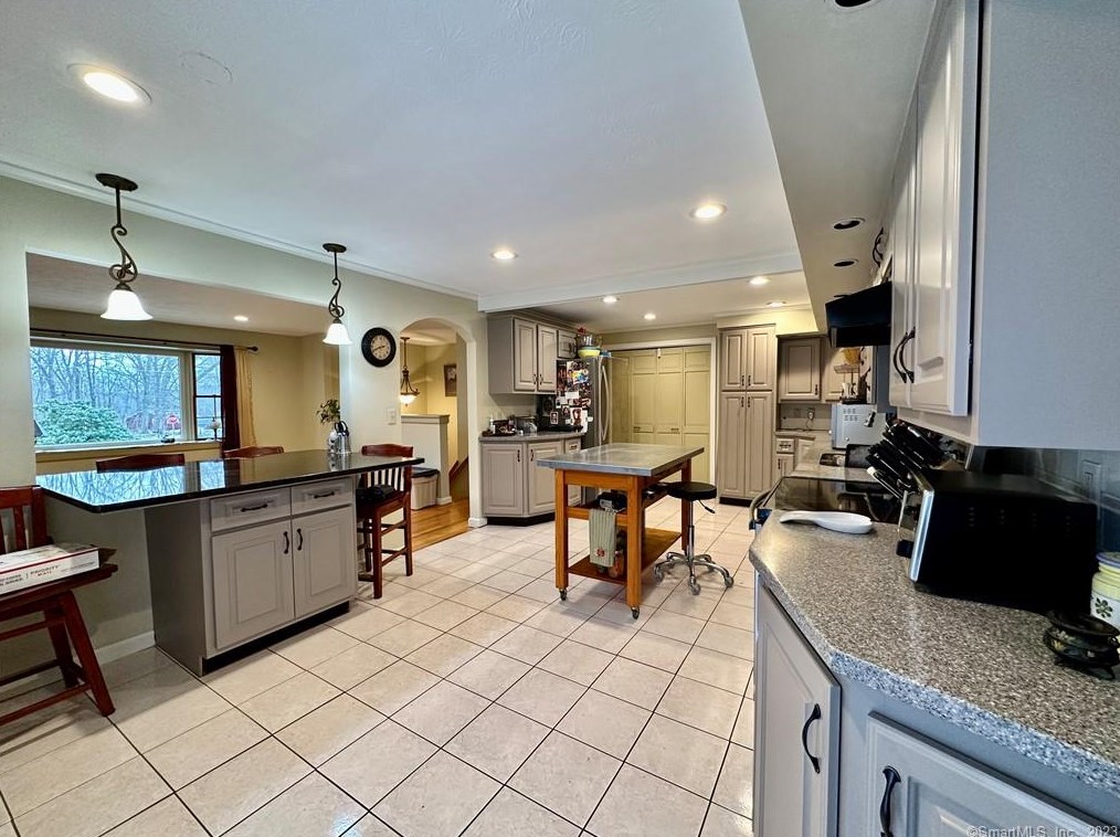 19 Carriage Dr, Exeter, CT 06249