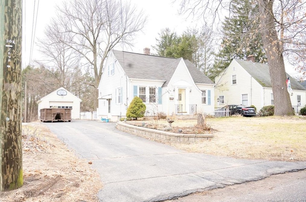 279 House St, Glastonbury, CT 06033