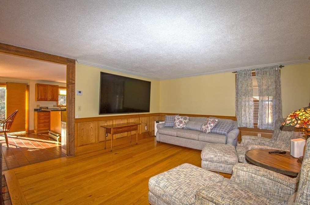 354 Monson Rd, Stafford, CT 06076