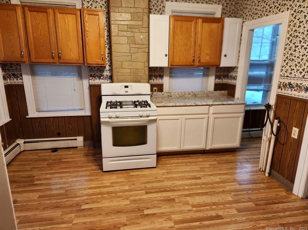 520 Highland Ave #1st Floor, Waterbury, CT 06708