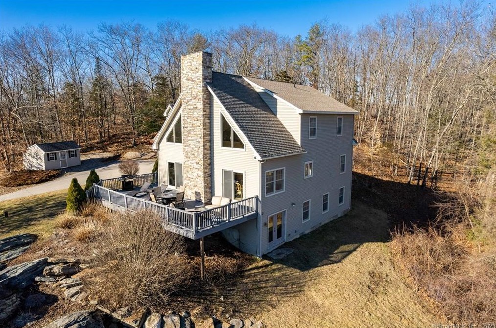 130 River Rd, Colchester, CT 06415