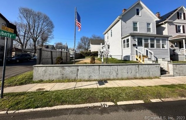 302 Hollister St, Stratford, CT 06615