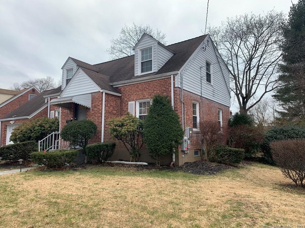136 Oberlin Rd, New Haven, CT 06514