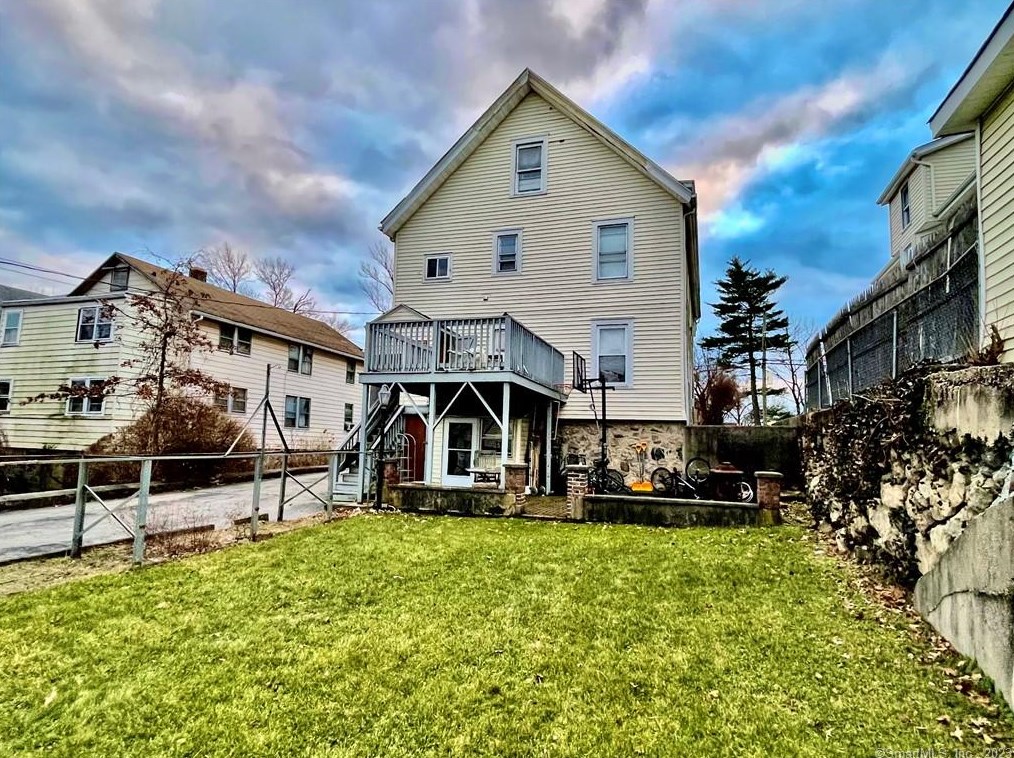 58 Frederick St, Stamford, CT 06902