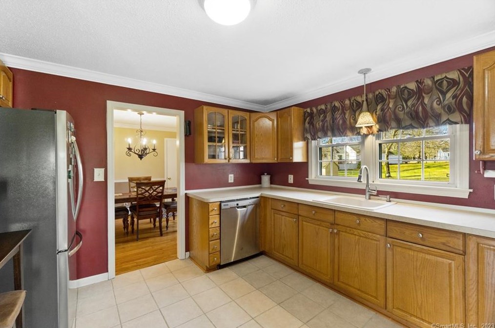 3021 Main St, Rocky Hill, CT 06067