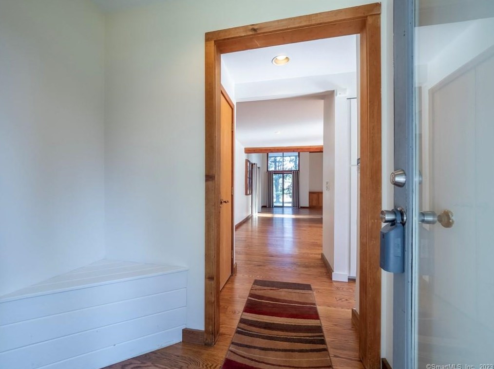 36 Sky Top Rd, Ridgefield, CT 06877