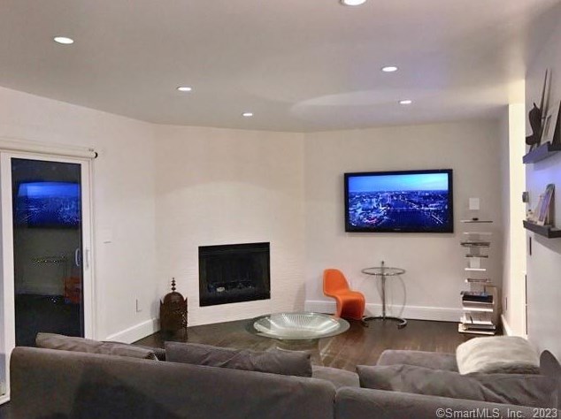 22 Livingston Pl #c, Greenwich, CT