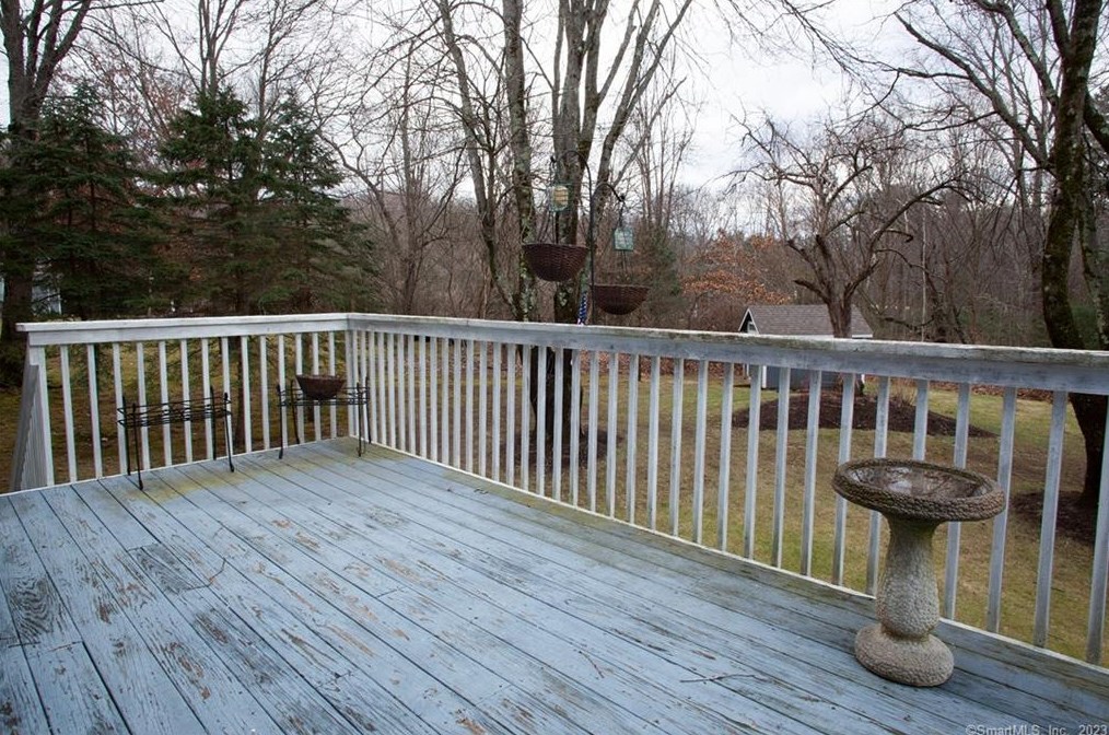 3 Kelly Farm Rd, Simsbury CT  06070-1678 exterior