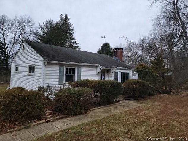 28 Cross Rd, Waterford, CT 06385
