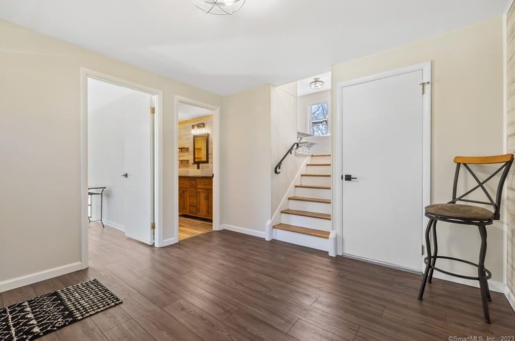 42 Kanter Dr, Vernon CT  06066-5440 exterior