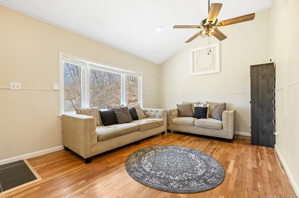 42 Kanter Dr, Vernon CT  06066-5440 exterior