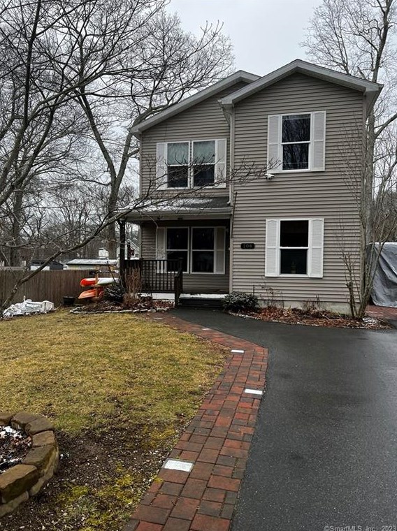 106 Oakwood Rd, Niantic, CT 06357