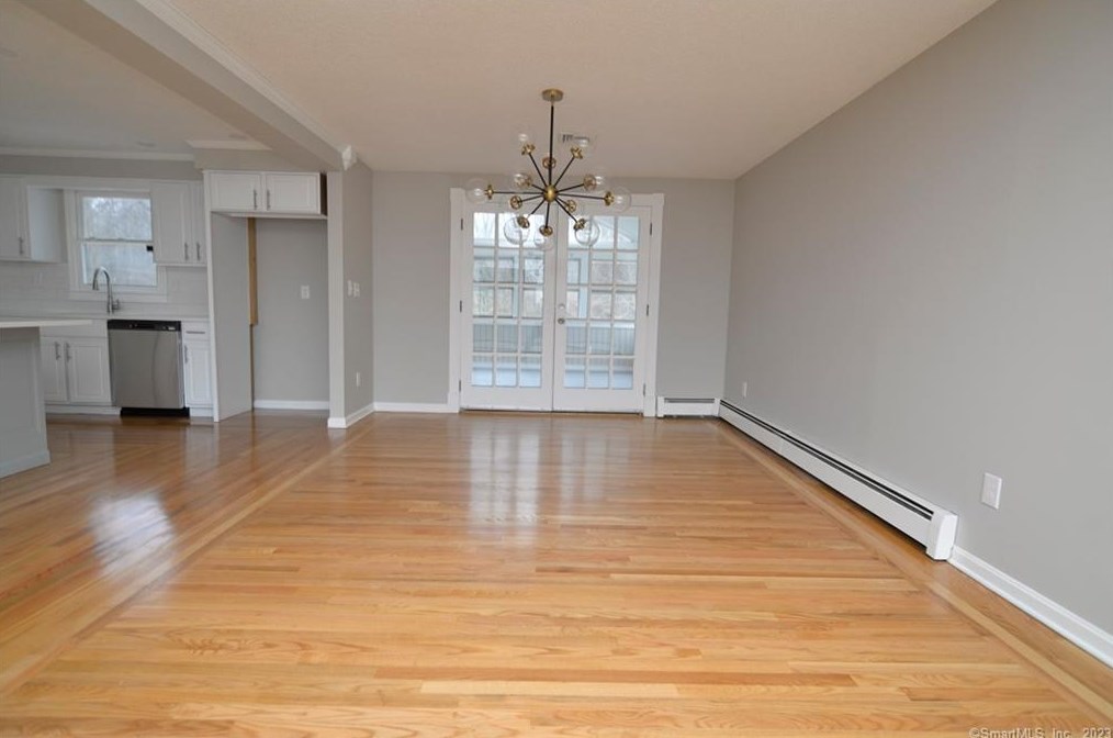 8 Cynthia Ct, Branford CT  06405-4740 exterior