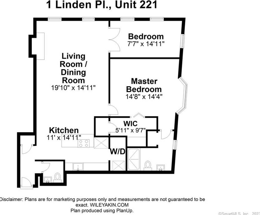 1 Linden Pl, Hartford CT  06106-1748 exterior