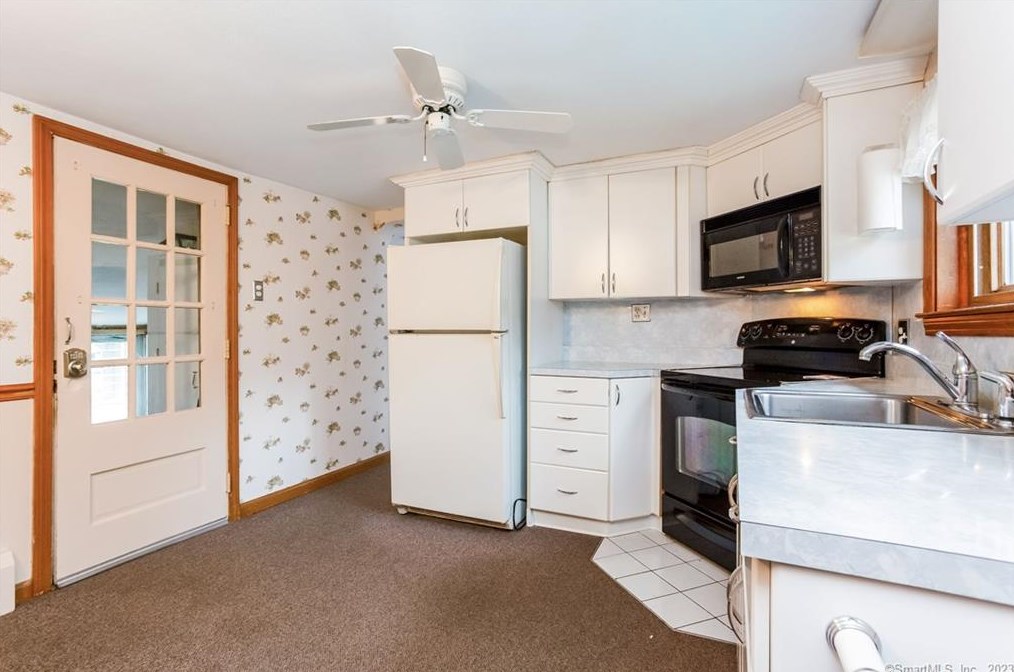 128 Kinney Rd, Amston, CT 06231