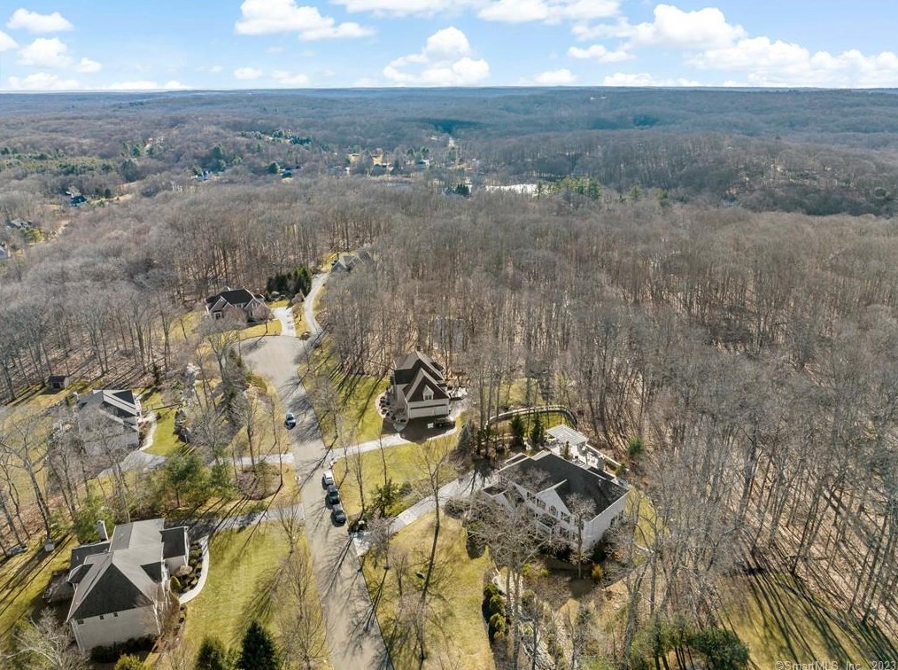 19 Beech Tree Ln, Upper Stepney, CT 06468