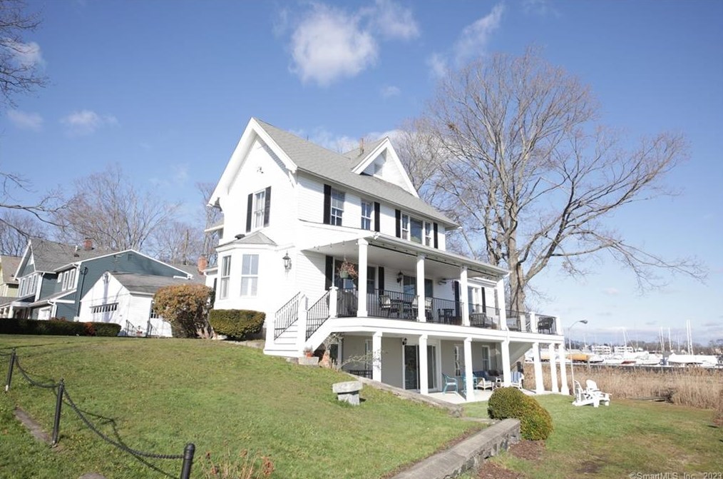 60 Pond St, Milford, CT 06460