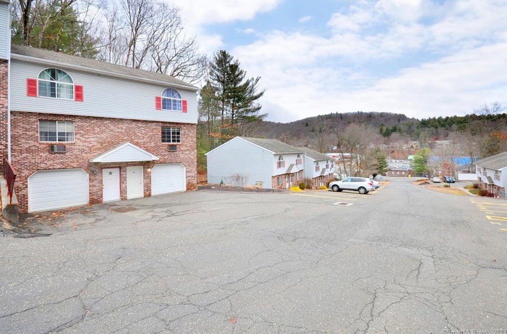 197 Pine Hill Rd #4e, Litchfield, CT 06787