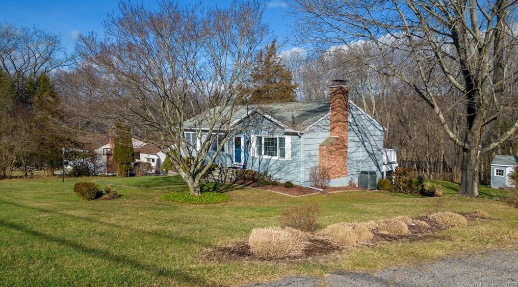 7 Hanover Ridge Rd, Brookfield Center, CT 06804