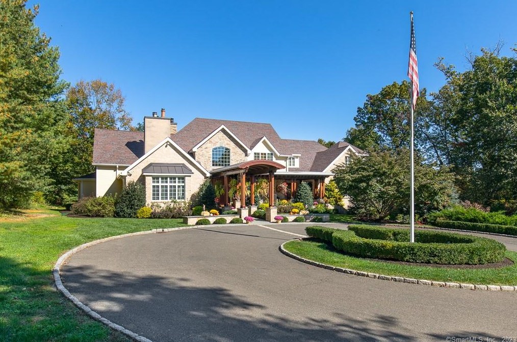 12 Old Country Rd, New-Haven, CT 06525 exterior