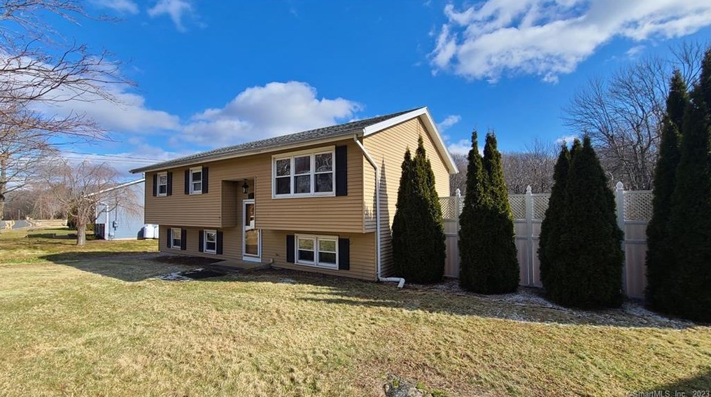 255 Witches Rock Rd, Bristol, CT 06010