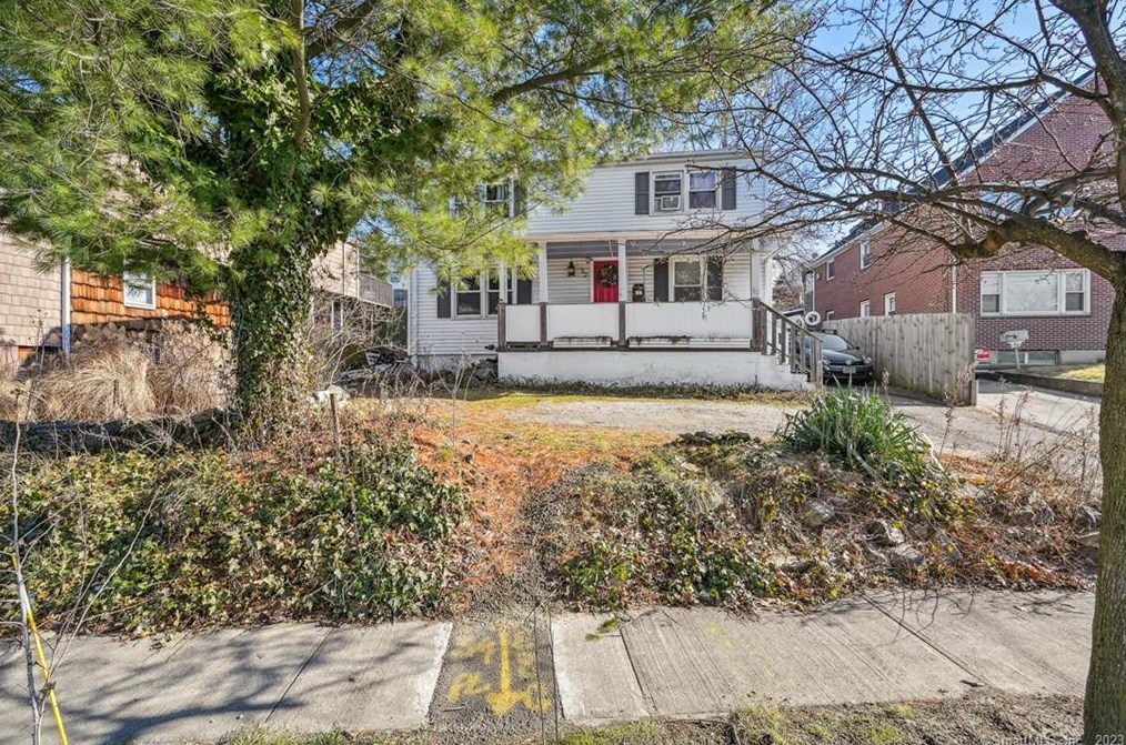32 Van Buskirk Ave, Stamford, CT 06902