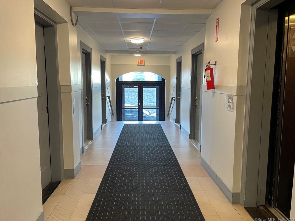 225 Golden Hill St #1c, Bridgeport, CT 06604