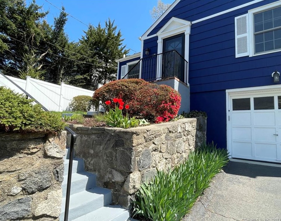 37 Frances Ave, Norwalk, CT 06854