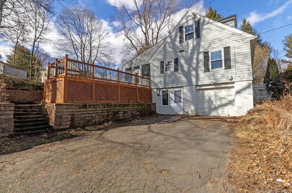 215 Summer St, Portland, CT 06480