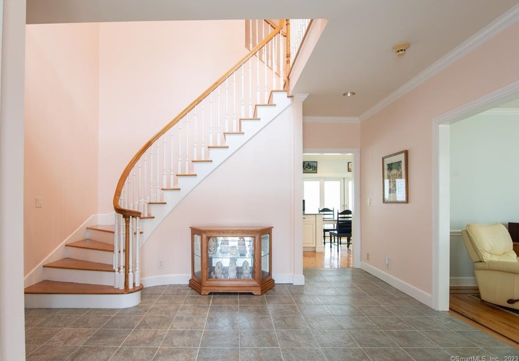 6 Sunset Hill, Bethel, CT 06801