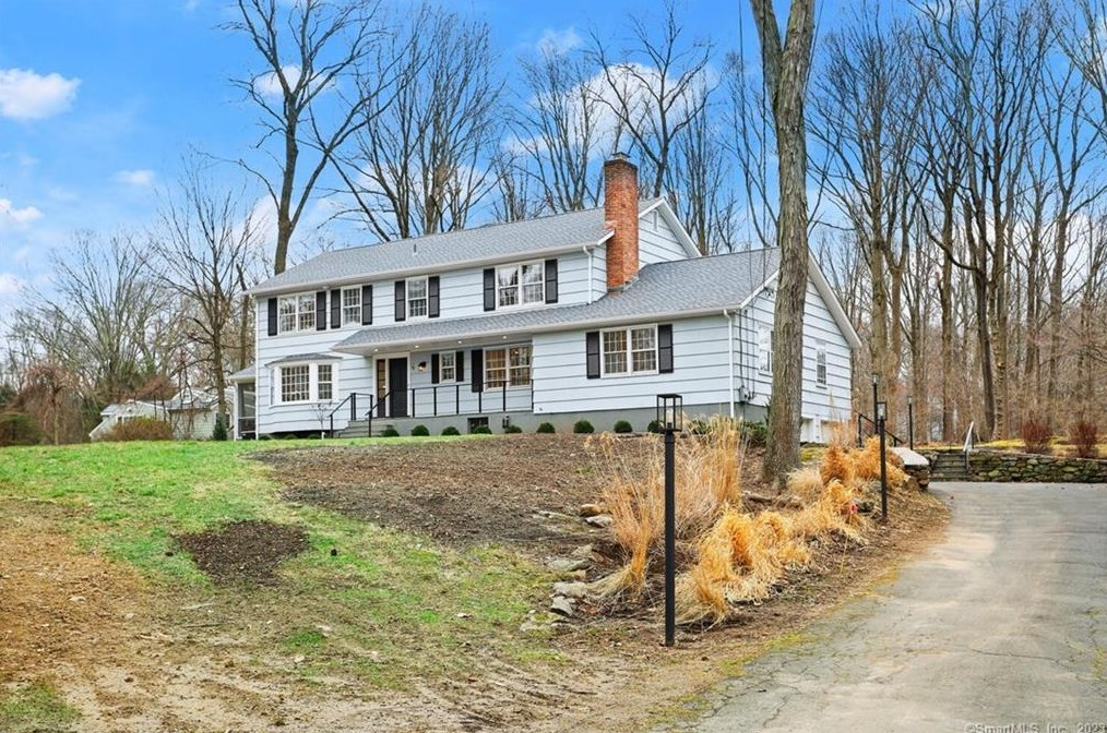 5 Victoria Ln, Westport, CT 06880