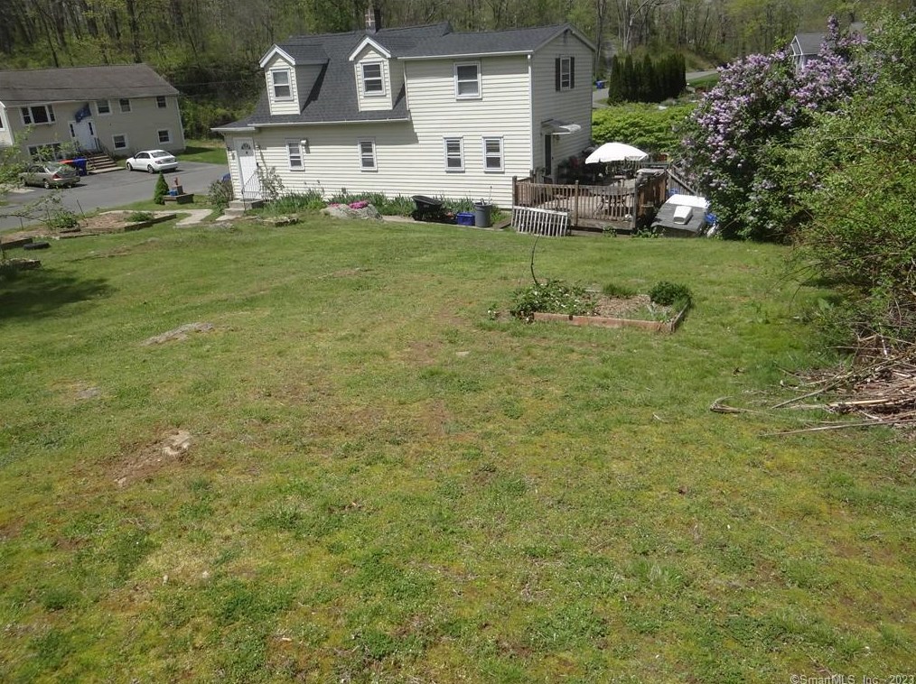 126 Toll Gate Rd, Middletown, CT 06457