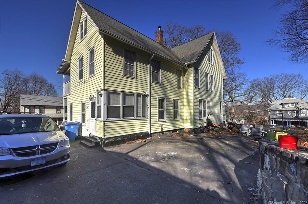 144 Coram Ave, Huntington, CT 06484