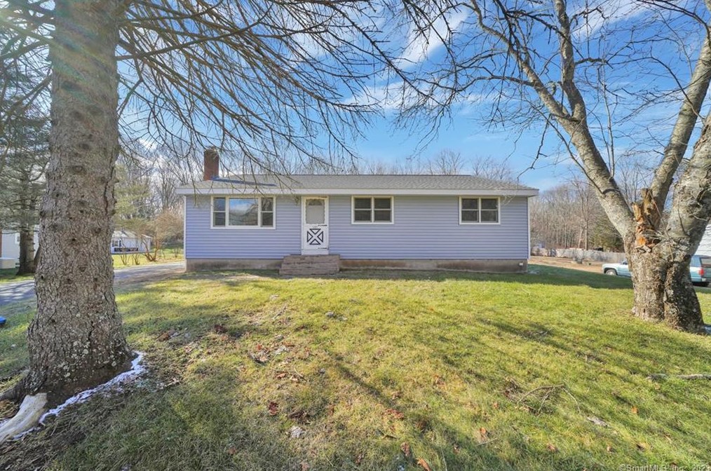 142 Baxter St, Tolland, CT 06084-3909