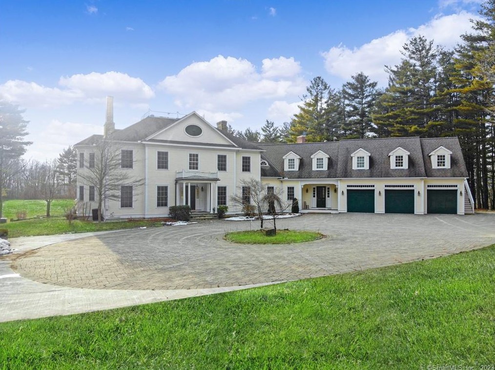35 Under Mountain, Canaan, CT 06031