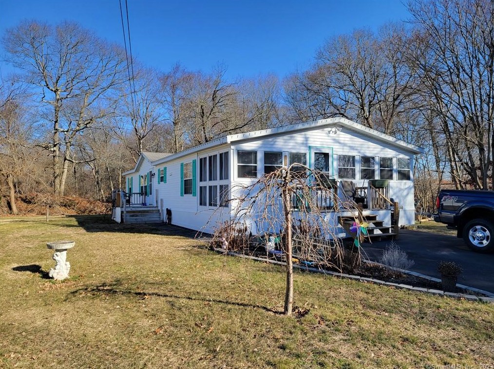 197 D St, Groton, CT 06340
