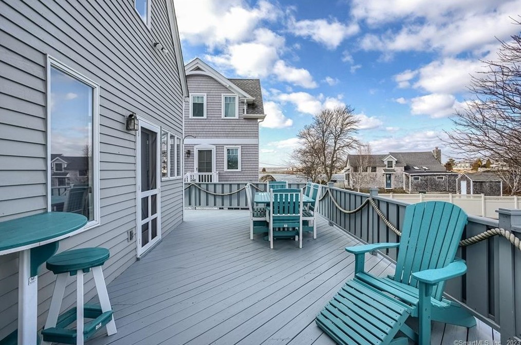 60 Langworthy Ave, Stonington, CT 06378