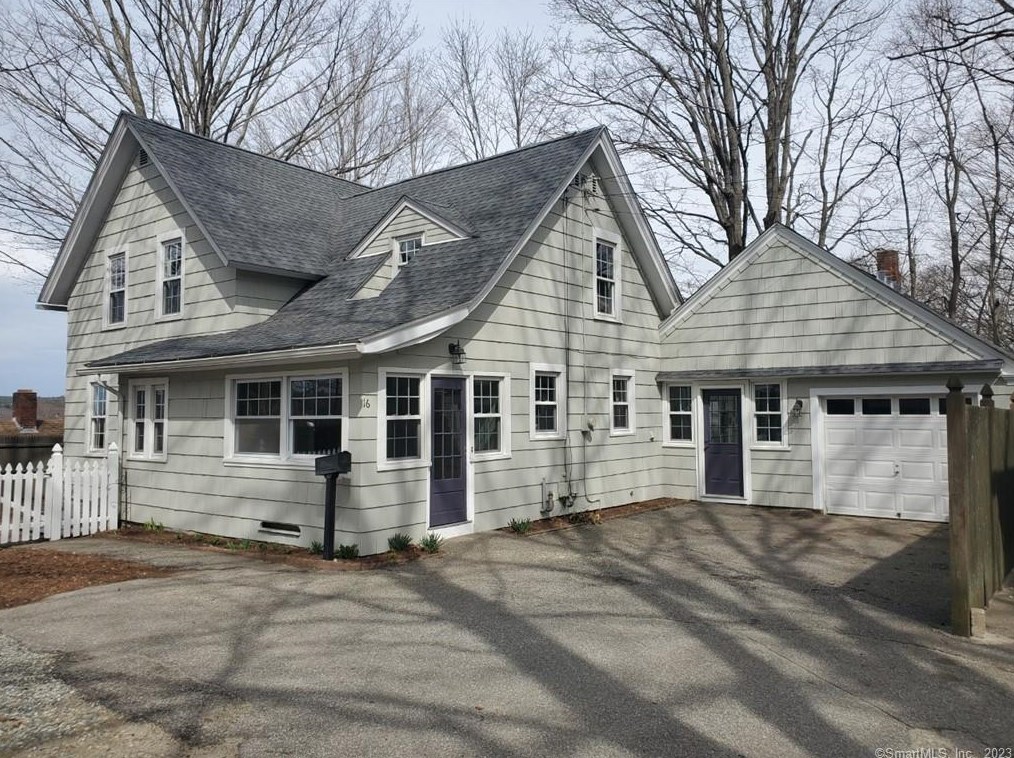 16 Lyon St, Putnam, CT 06260