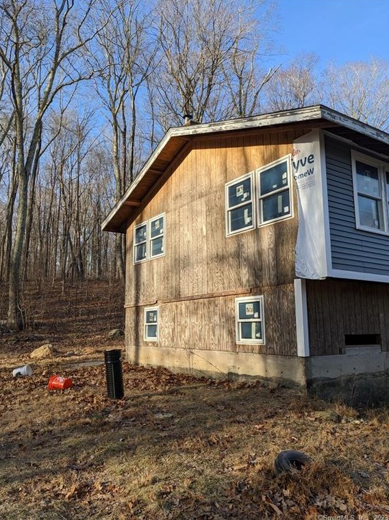 45 Kenilworth Dr, Deep River, CT 06419