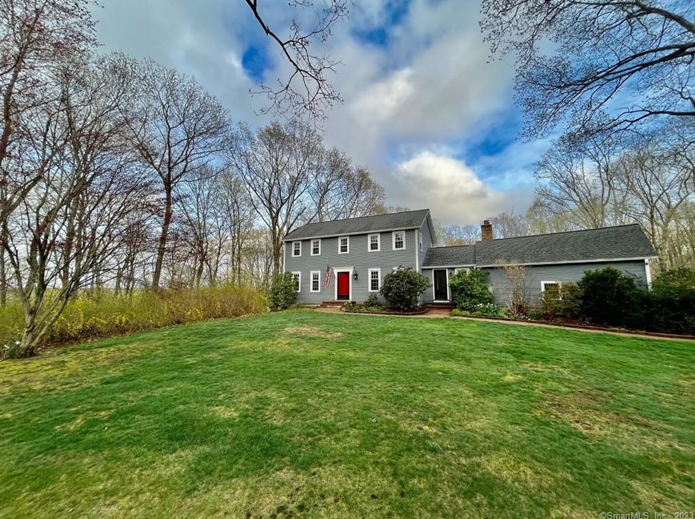 27 Bull Hill Rd, East Hampton, CT 06447