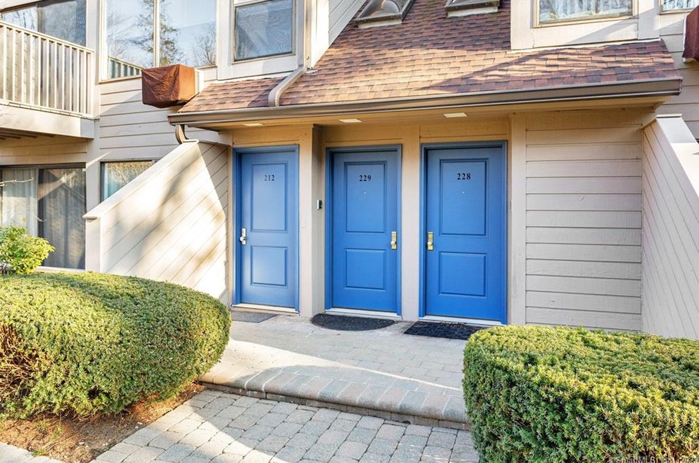 1465 E Putnam Ave #229, Old Greenwich, CT 06870