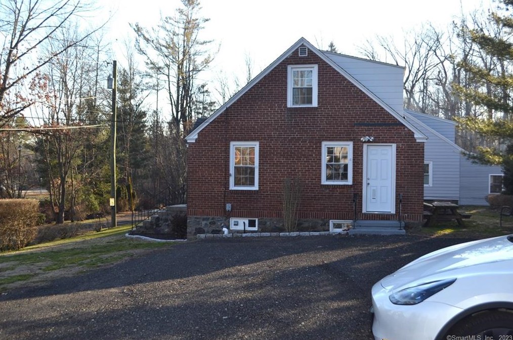 885 Straits Turnpike, Waterbury, CT 06762