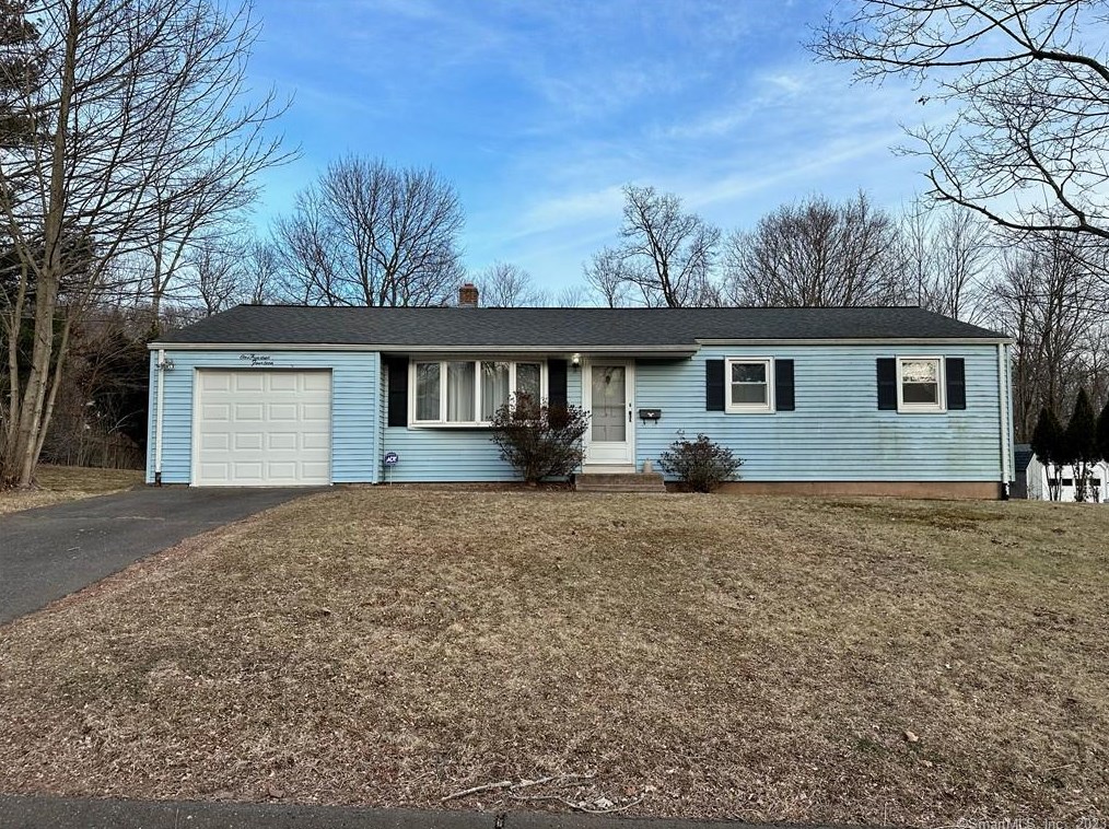 114 Hickory Cir, Middletown, CT 06457