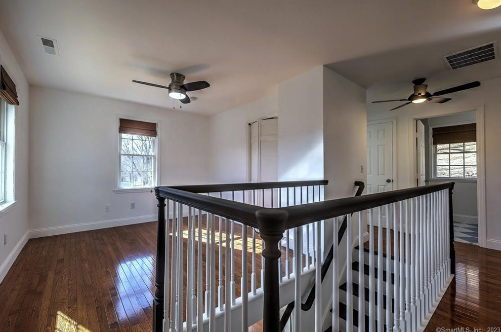 172 Cook Ln, Beacon Falls, CT 06403