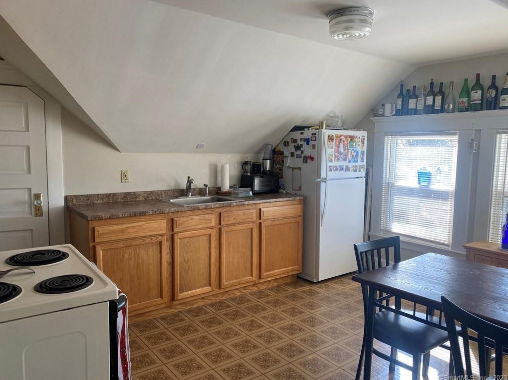 207 Alden Ave #3, New Haven, CT 06515