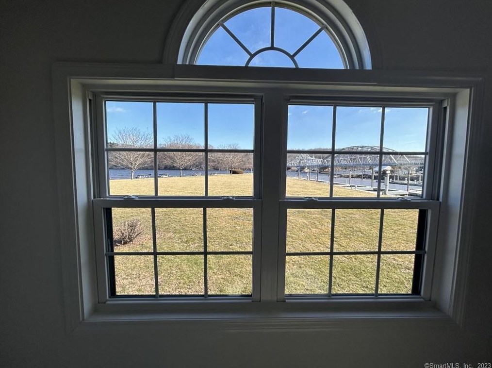 14 Harpers Lndg, Haddam, CT 06438